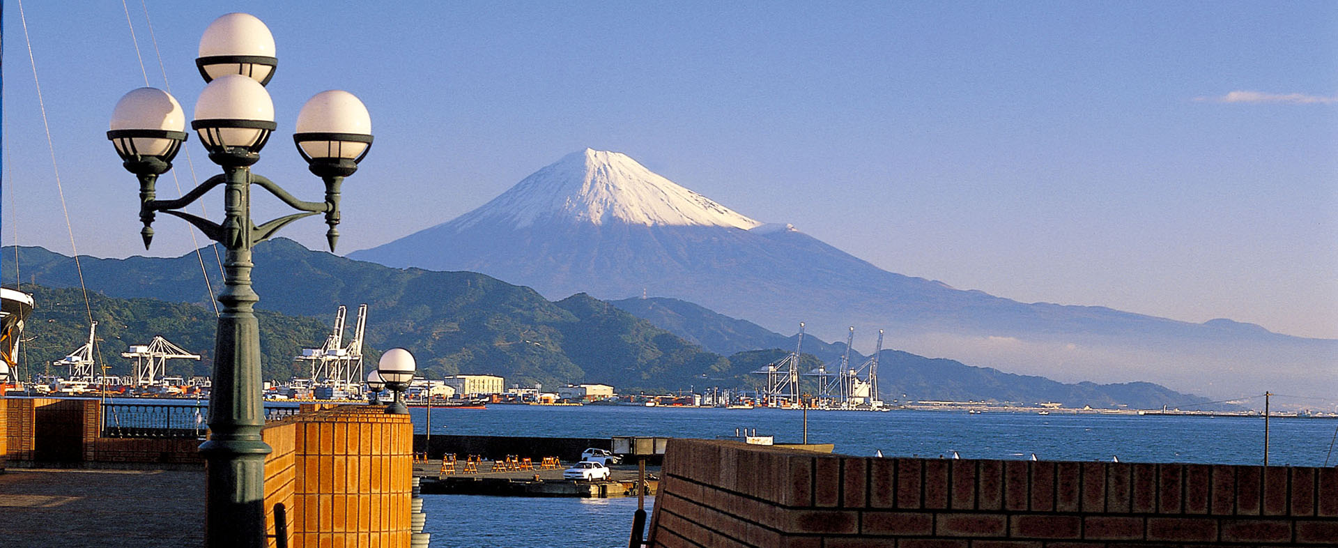 清水マリンパークよりの富士山